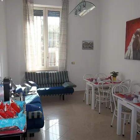 Ξενοδοχείο Amalfi 2*